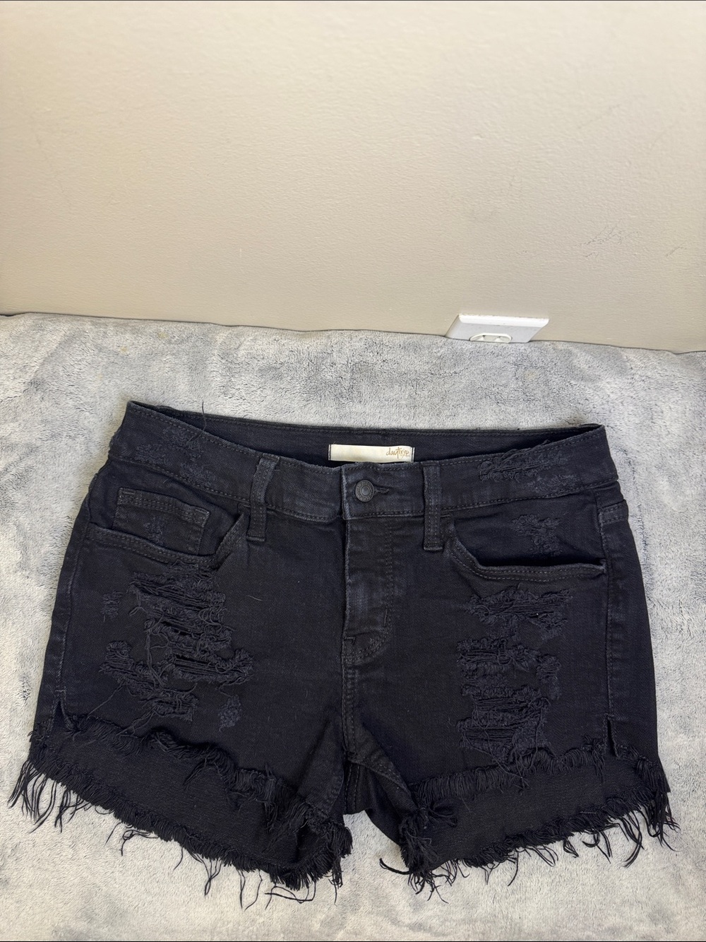 Daytrip Refined Lynx Black Denim Stretch Cutoff Shorts - Size 27